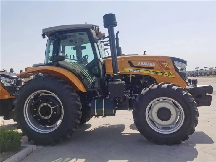 240HP Farm Tractor